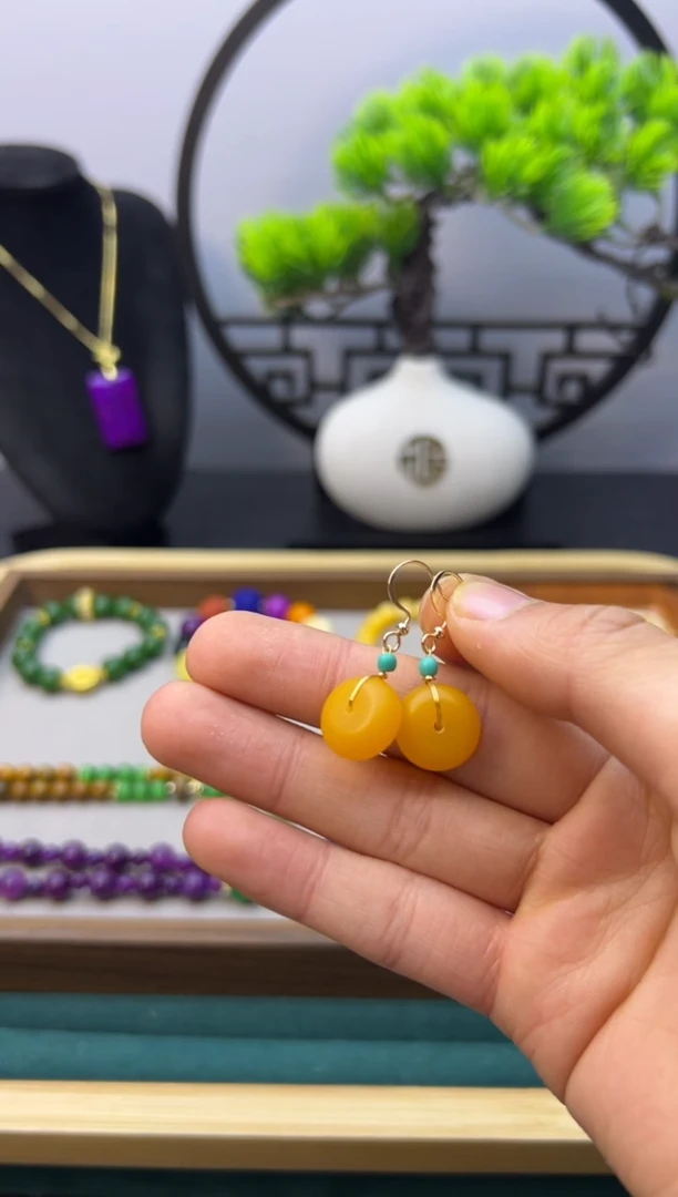 【闪购商品】蜜蜡耳饰14K金镶嵌E82