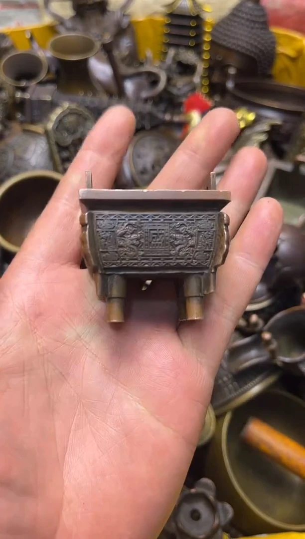 精美铜器，点击下单