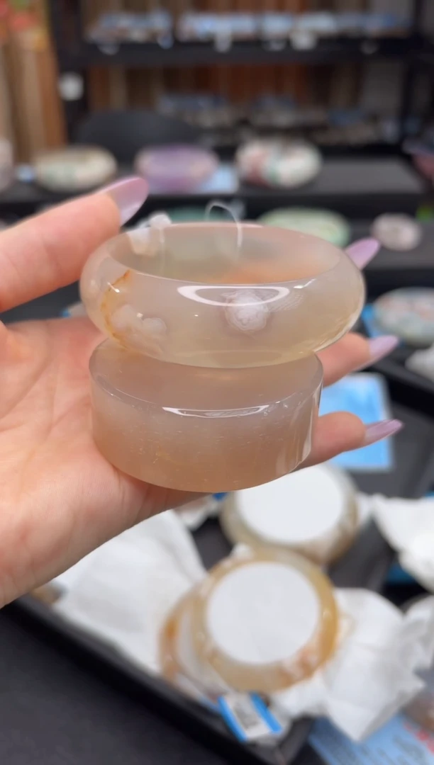 未镶嵌手镯石英质玉A456(55圈赠送镯心)