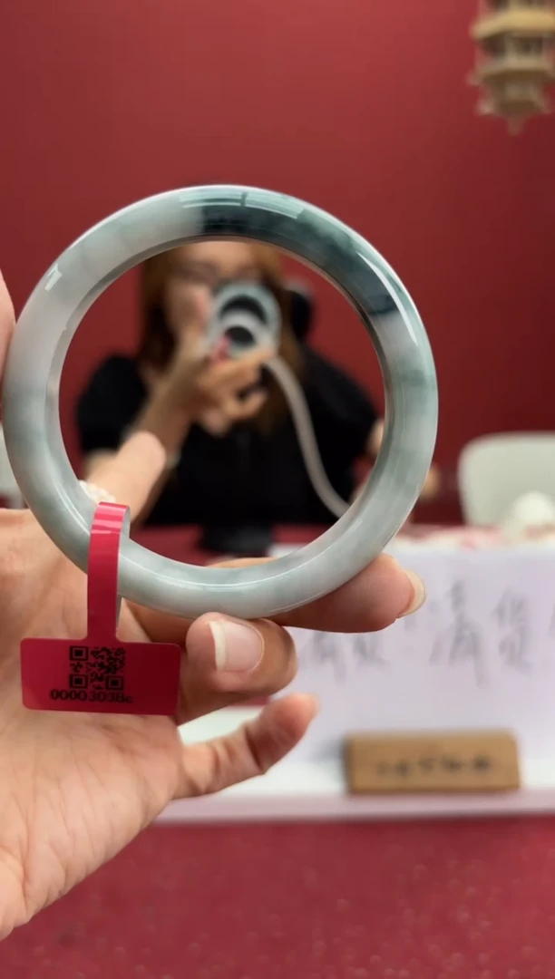 翡翠手镯未镶嵌10手镯