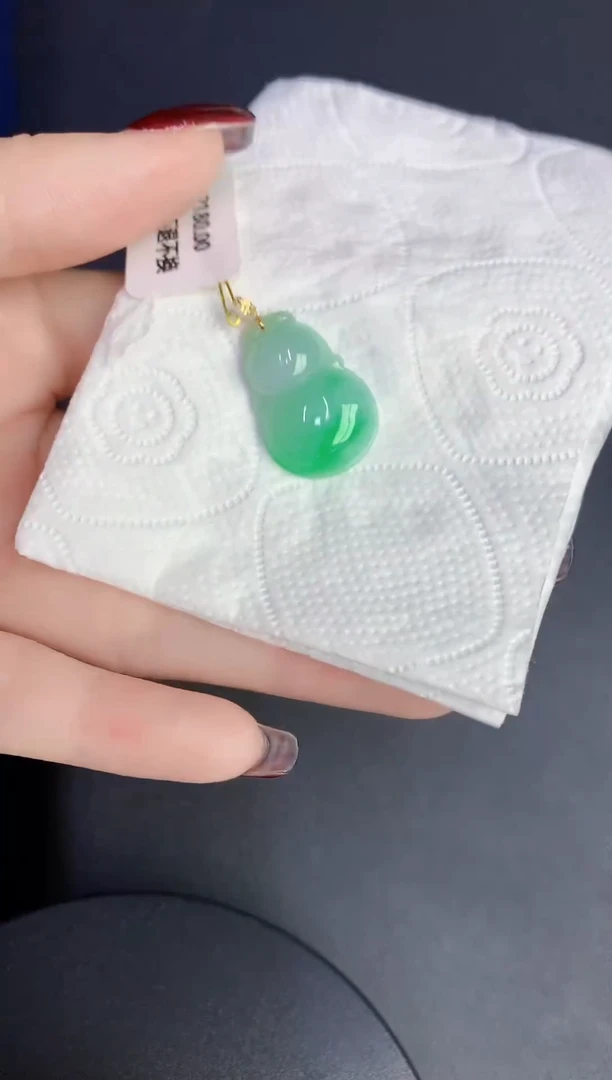 颈饰18K金镶嵌翡翠缅甸天然翡翠A货