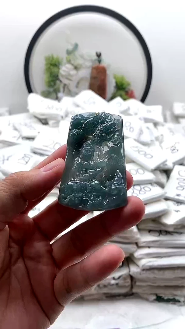 颈饰未镶嵌翡翠普贤