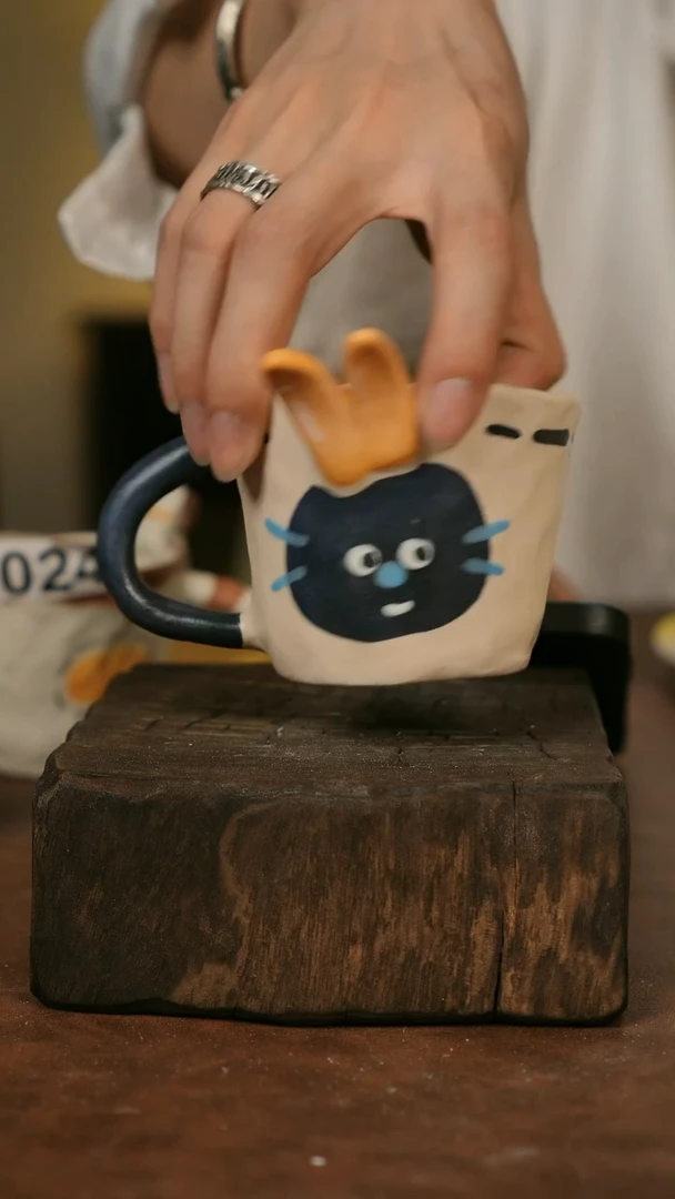 摆件亲工手绘陶瓷-