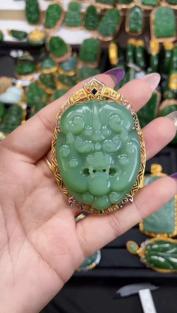 【闪购商品】和田玉吊坠18K金镶嵌多样性发一