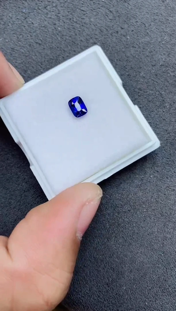 裸石蓝宝石1.04ct