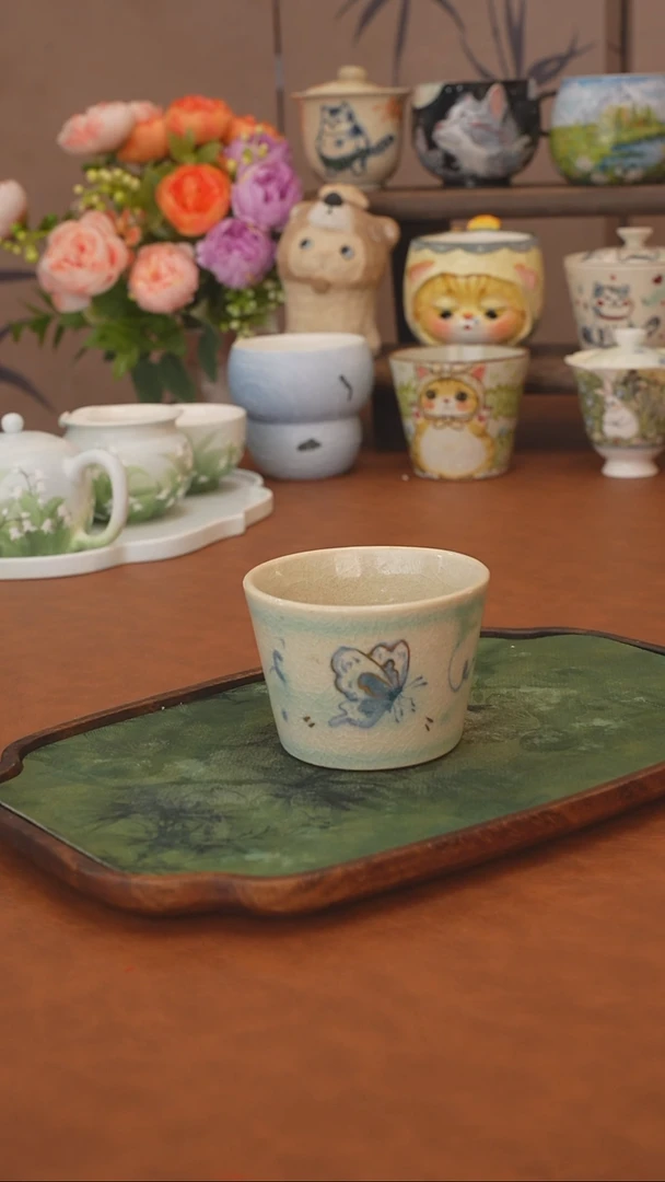 柯柯 蝴蝶紫砂猪口杯