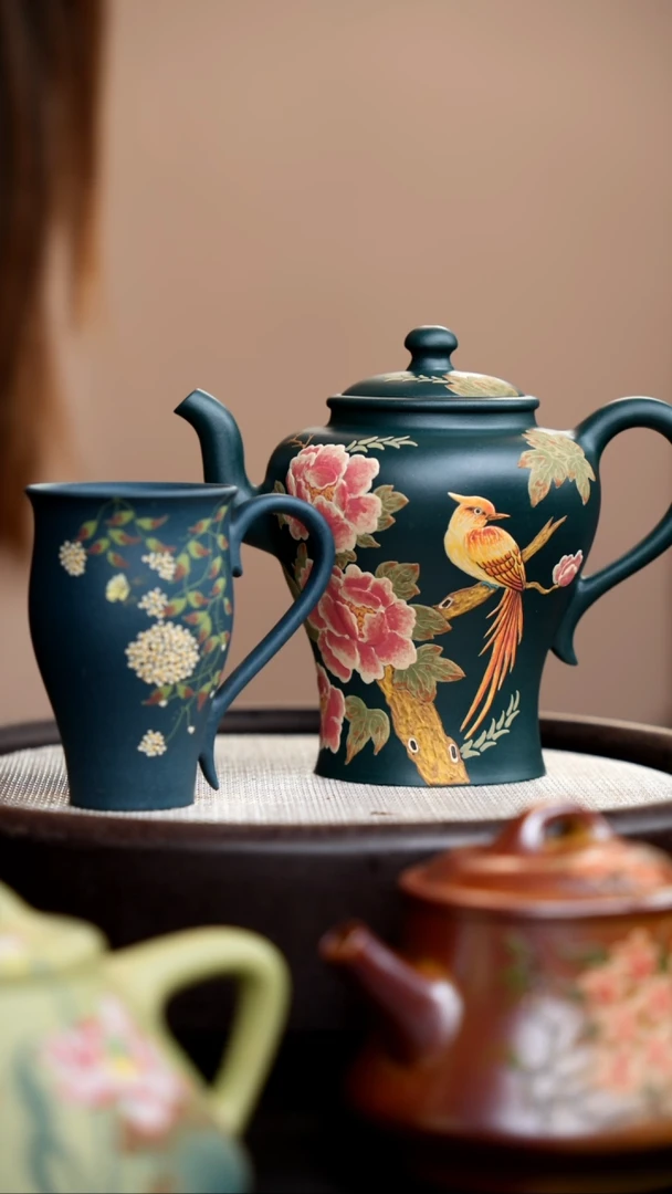 茶壶紫砂九龄君子兰小蛮腰泥绘三花鸟+杯