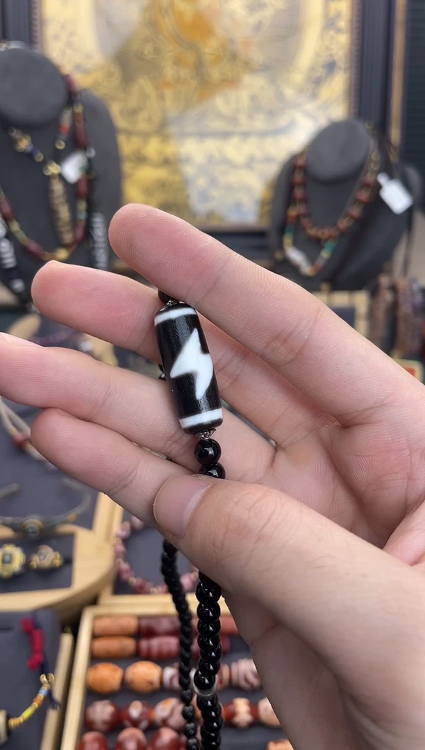 玛瑙/玉髓颈饰未镶嵌黑白五闪锁骨链