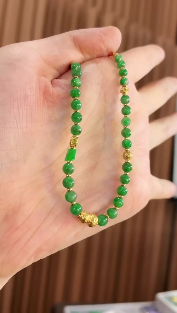 18K金镶嵌手链翡翠手饰