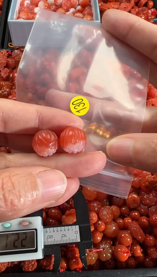 【闪购商品】南红玛瑙颈饰未镶嵌1