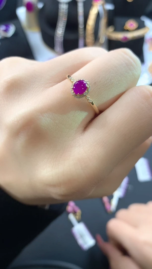 【闪购商品】苏纪石（舒俱来）.18K金镶嵌舒俱来戒指