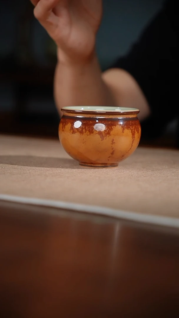 31-3唇口缸杯（吴昊 湘妃竹釉）