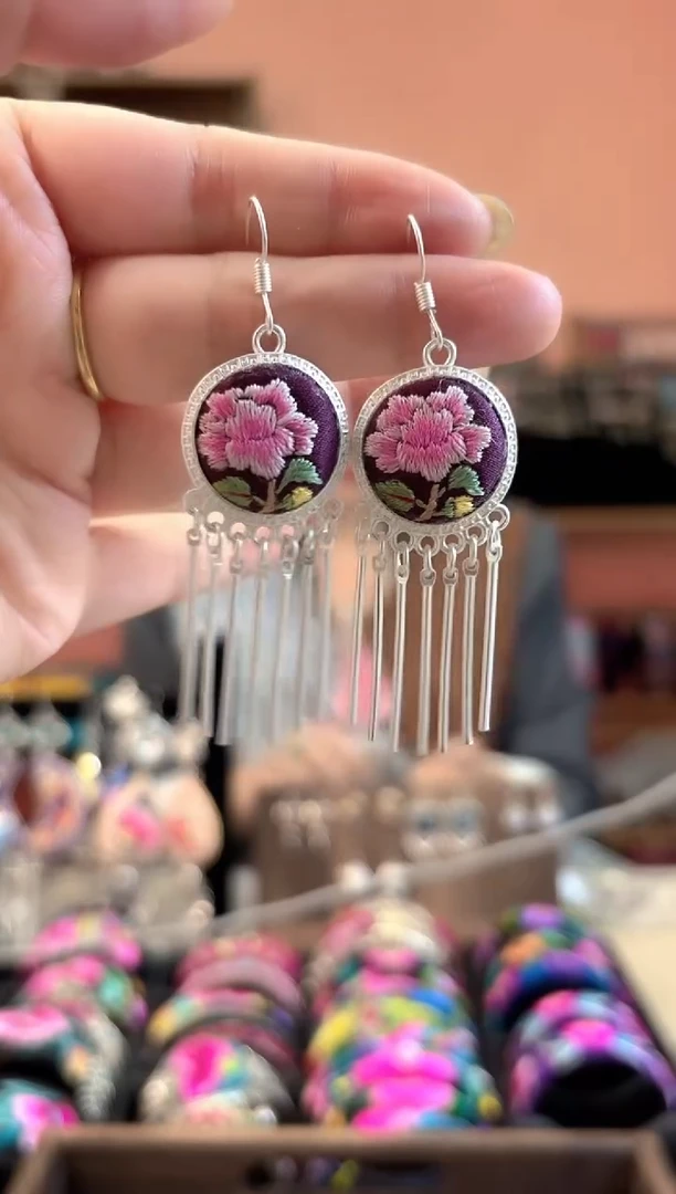 织绣艺枝独绣手工饰品49