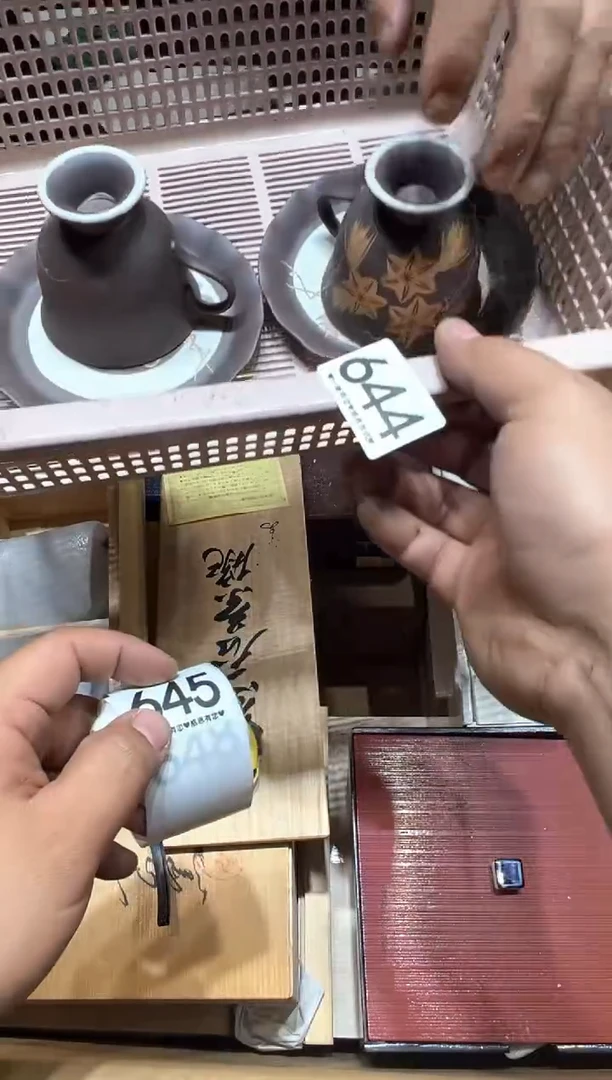 瓷片熊****经644..........