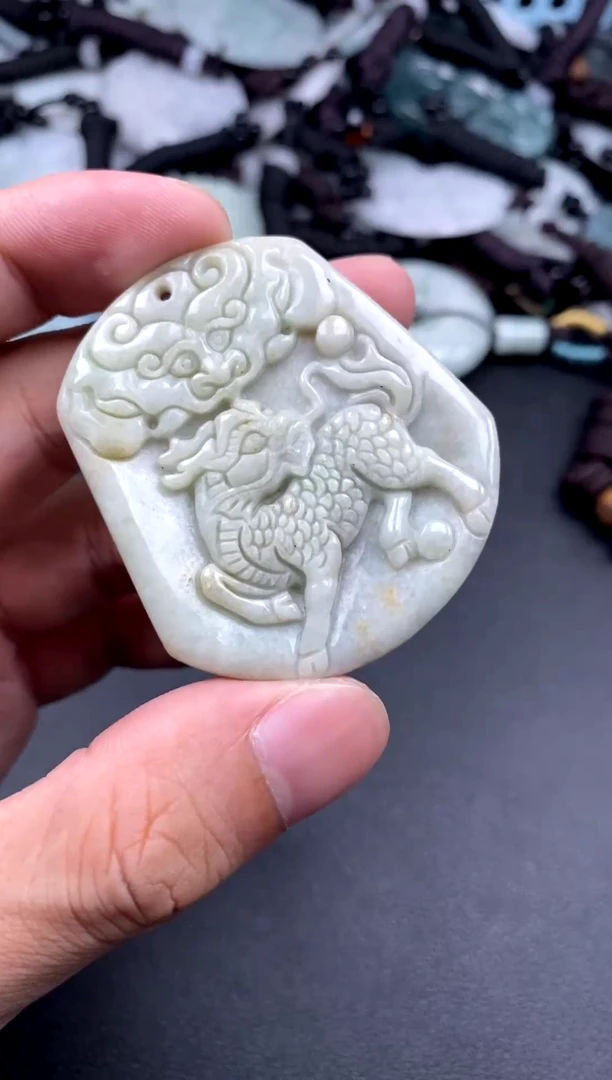 吊坠(不含链)未镶嵌翡翠1