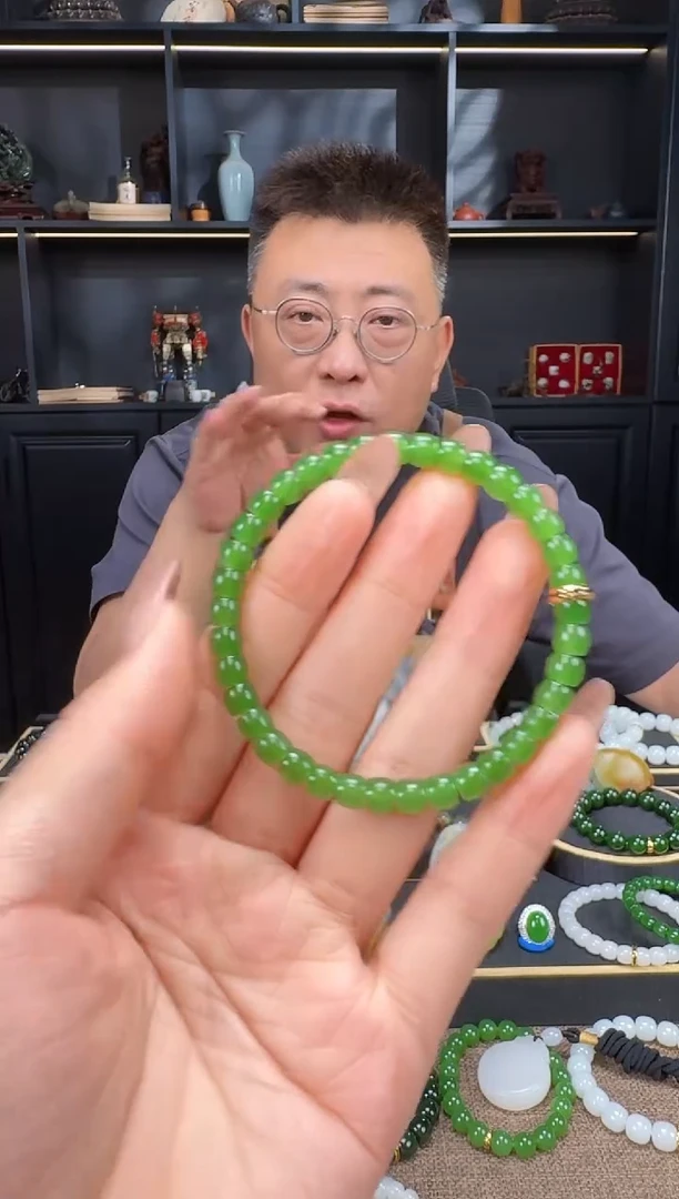 颈饰未镶嵌和田玉6mm碧玉极致手串 藏物系列
