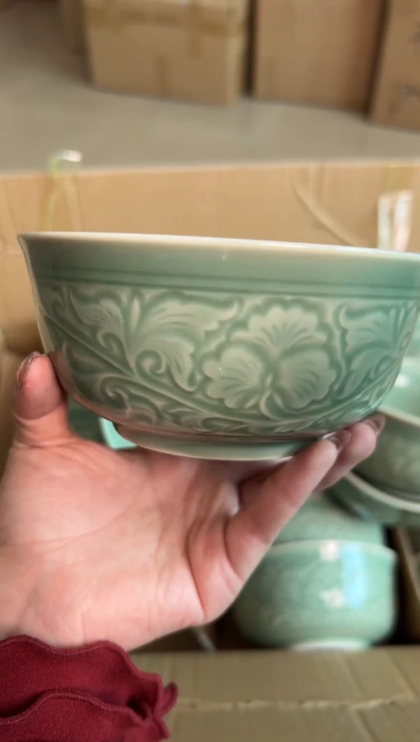 陶瓷耀州窑青釉5.5寸缠枝牡丹碗一只正品
