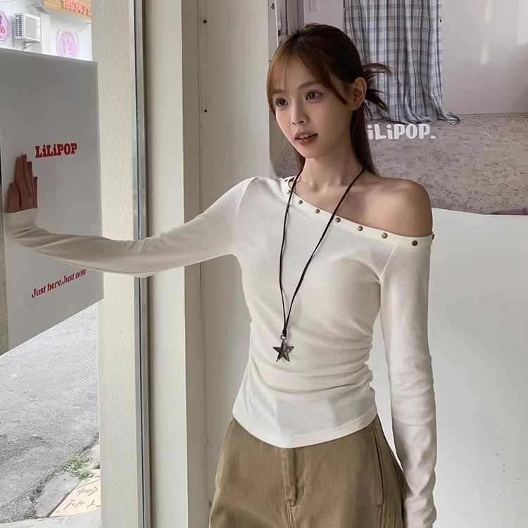 露肩斜肩白色长袖t恤女春季内搭可外穿修身打底衫短款上衣