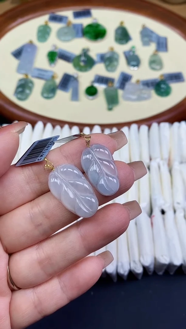 吊坠(不含链)18K金镶嵌翡翠18K金扣镶嵌多样性发其一@@CMT1420-1