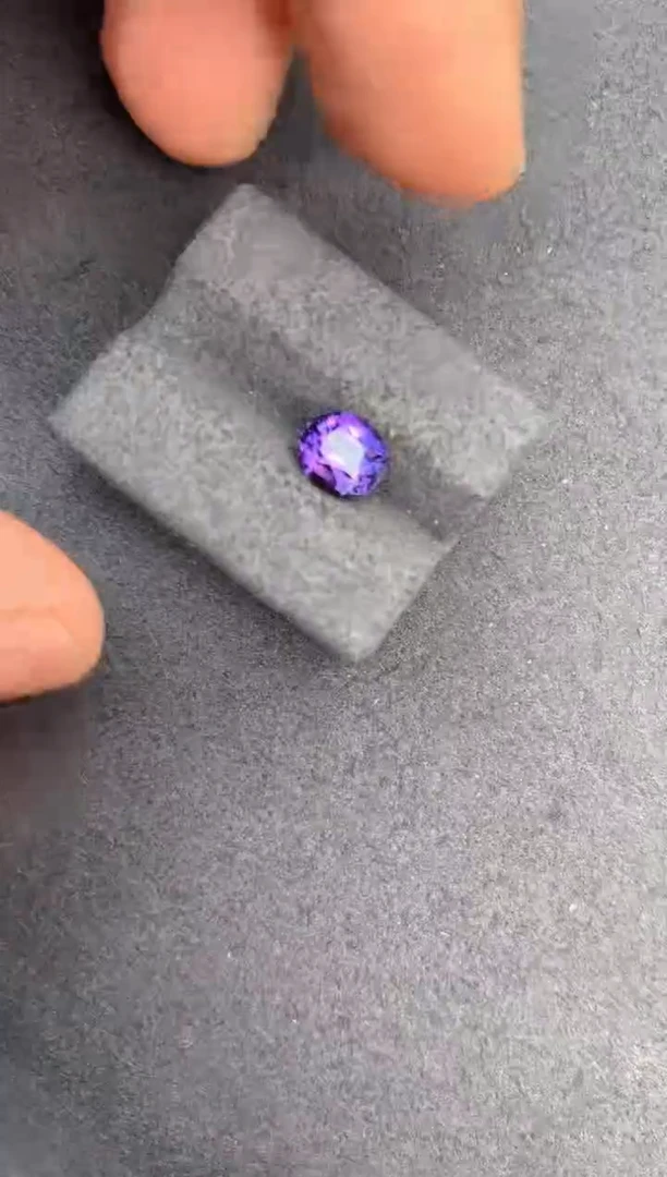 【闪购商品】彩色蓝宝石裸石未镶嵌1.6ct紫蓝宝