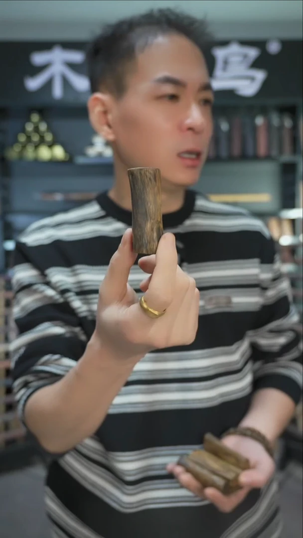 木小****?手作木制雕刻品