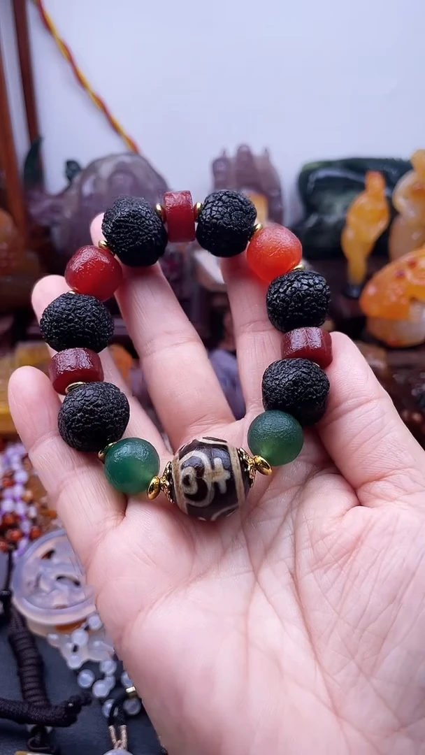 未镶嵌1玛瑙/玉髓曾**上AA