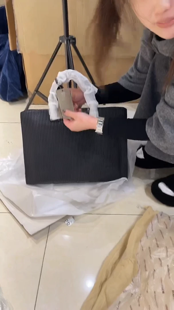 头层牛皮713品牌男包清货中（不要卡单，理性消费）