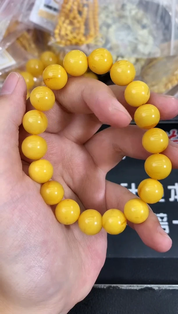 蜜蜡未镶嵌珠宝奇石275