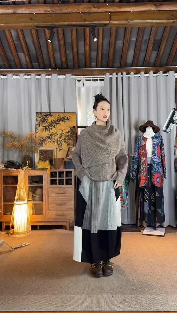 设计师款燕麦色围脖两件套毛衣