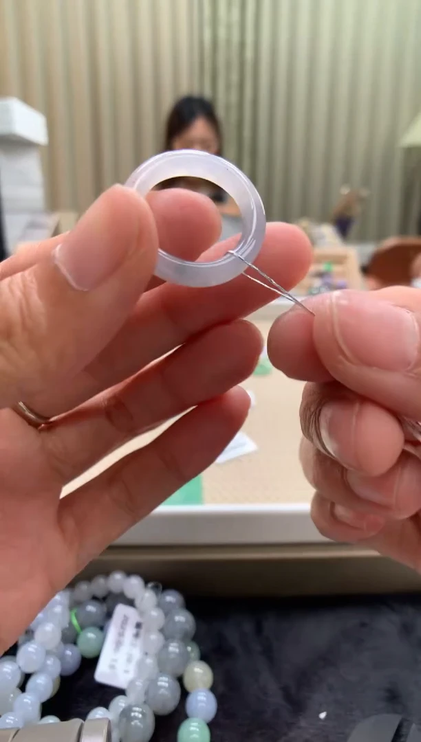 翡翠未镶嵌颈饰戒圈11#