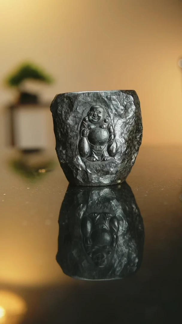 赵*辉冰碛岩单面雕刻杯