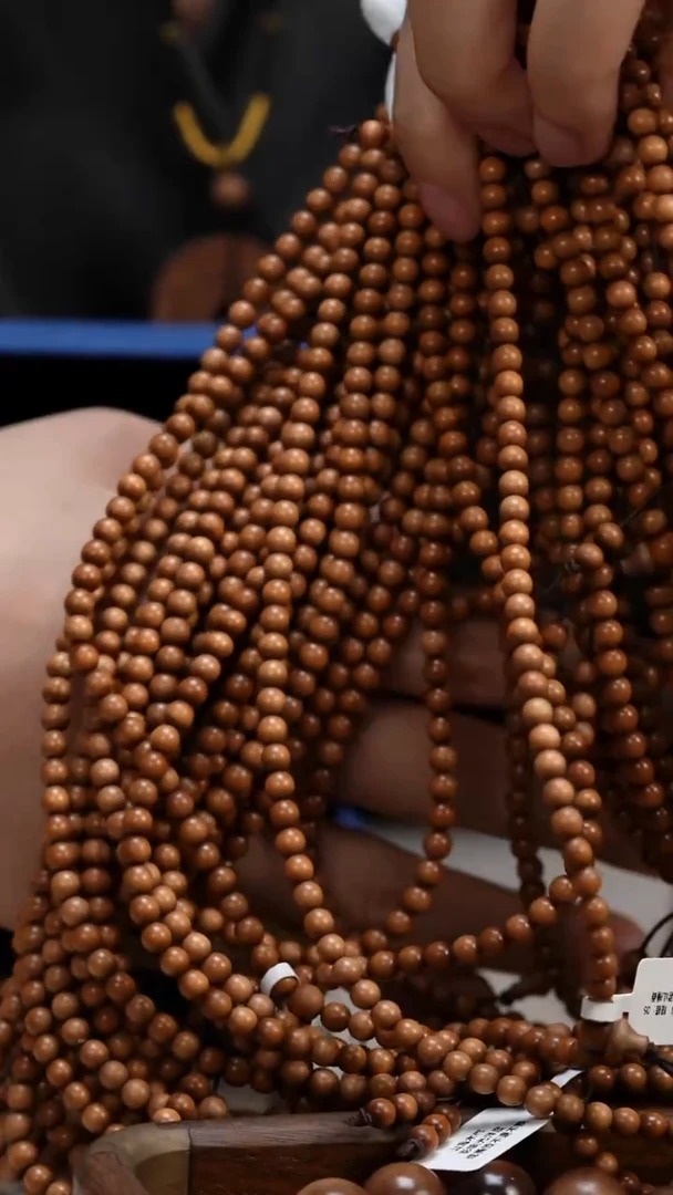 檀香木手串/手链老山檀香0.5圆珠多圈多样式发其一