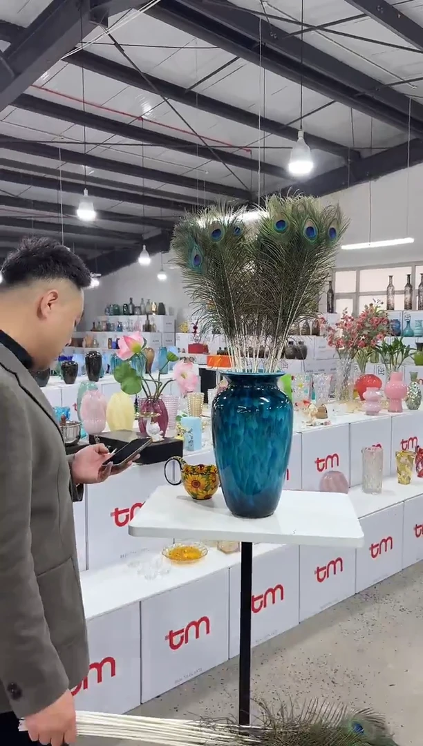 羽毛30根不含瓶天然羽毛眼睛大小略微有差异介意慎拍拍下视为认可
