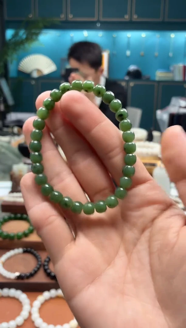 未镶嵌手串和田玉碧玉6*7