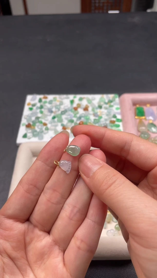 翡翠银S925镶嵌吊坠(不含链)2个288