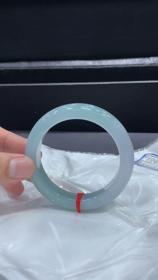 未镶嵌手镯翡翠翡翠手镯