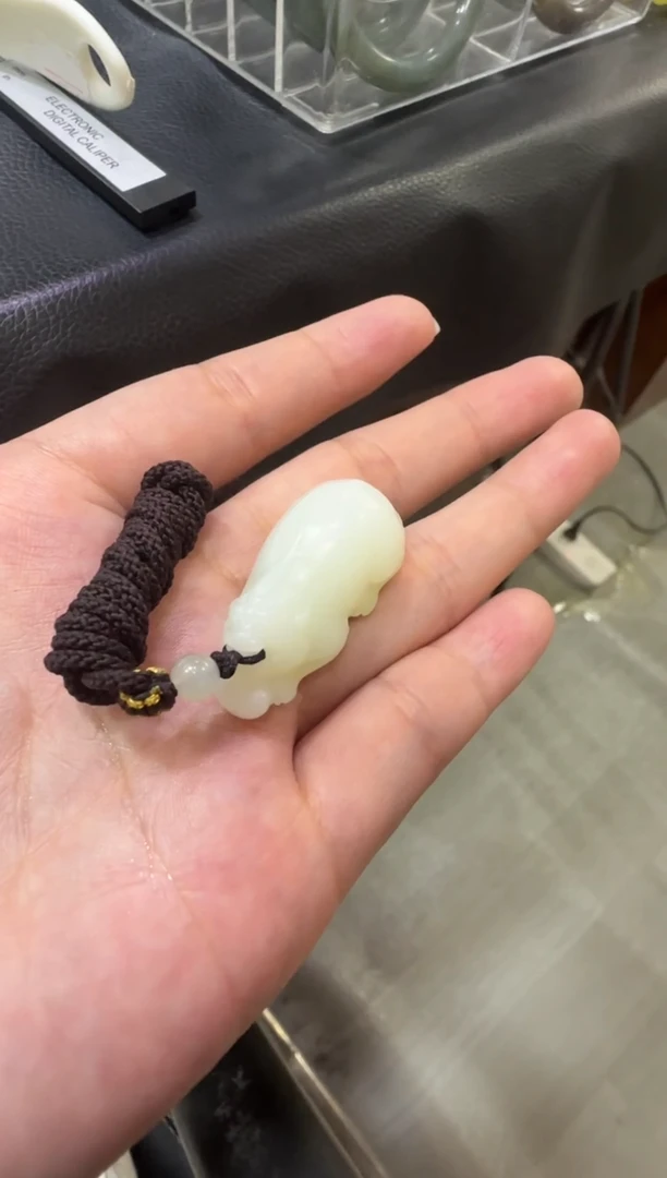 吊坠(赠链)未镶嵌和田玉天泰白玉貔貅（产地直发）