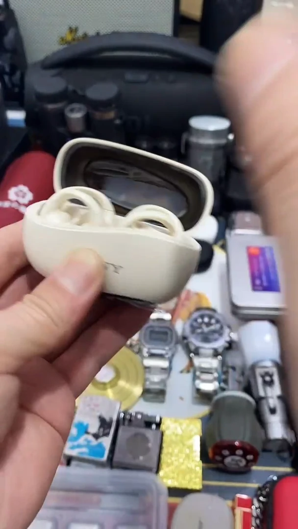 瓷片闪购商品 如图所示
