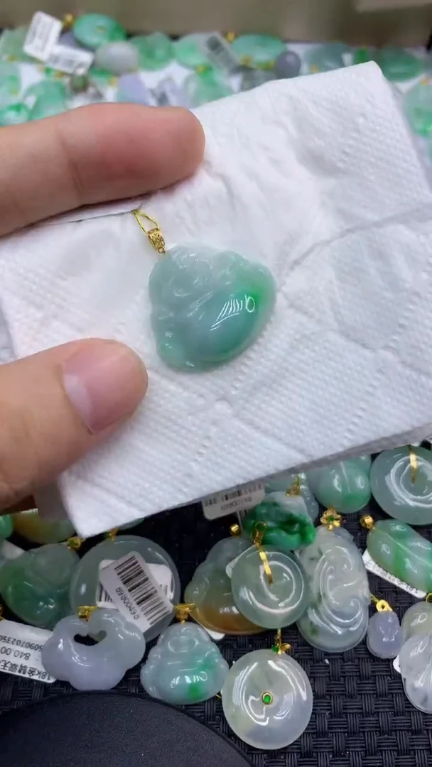 颈饰18K金镶嵌翡翠天然缅甸A货翡翠