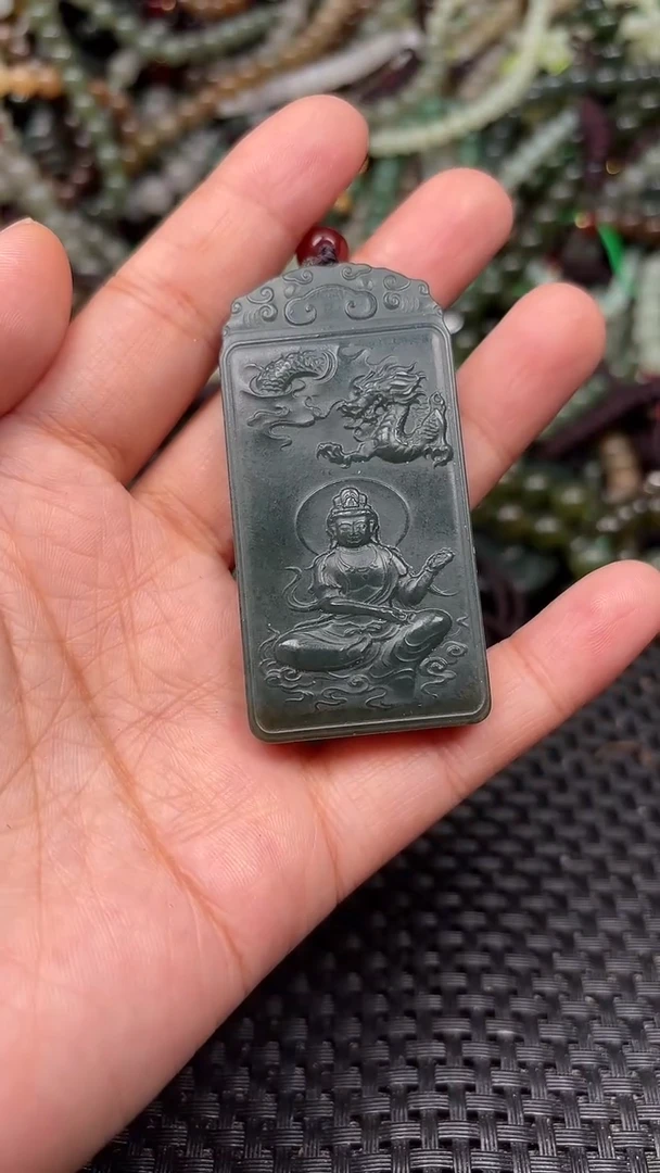 颈饰未镶嵌和田玉1