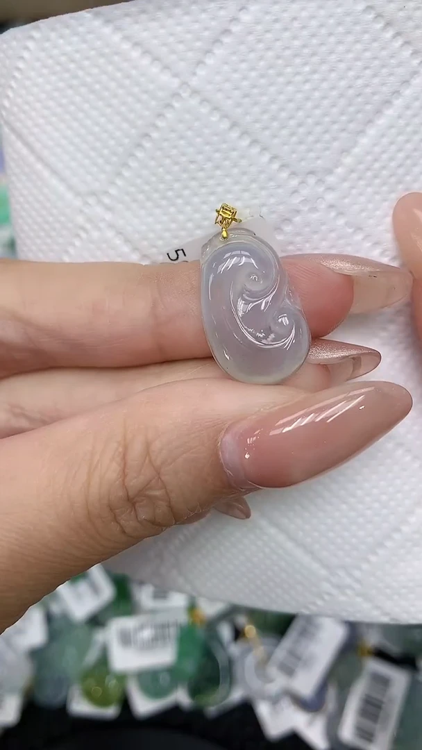 颈饰18K金镶嵌翡翠11111111111