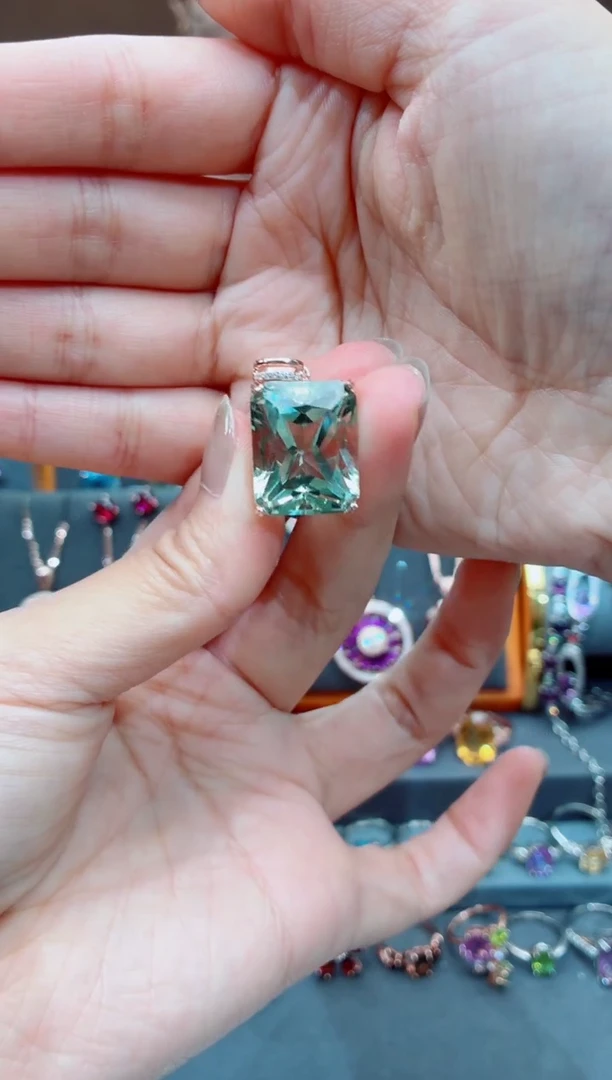 银S925镶嵌吊坠(赠链)水晶水晶吊坠（B货）