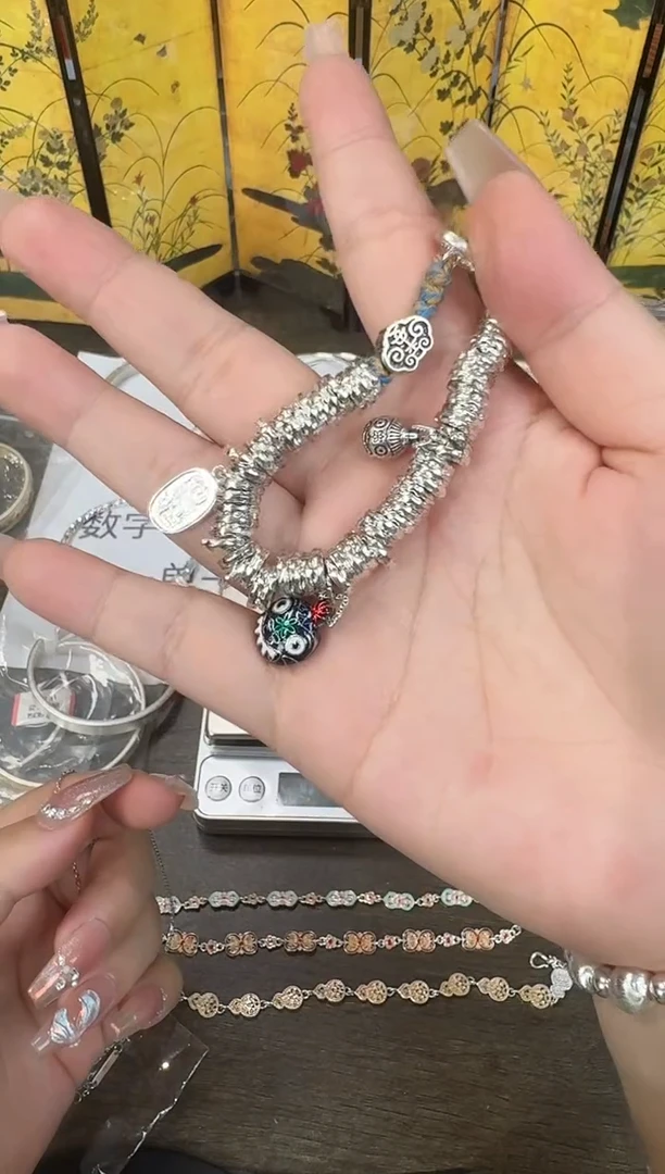 珐琅足银吞金兽盘缠手链
