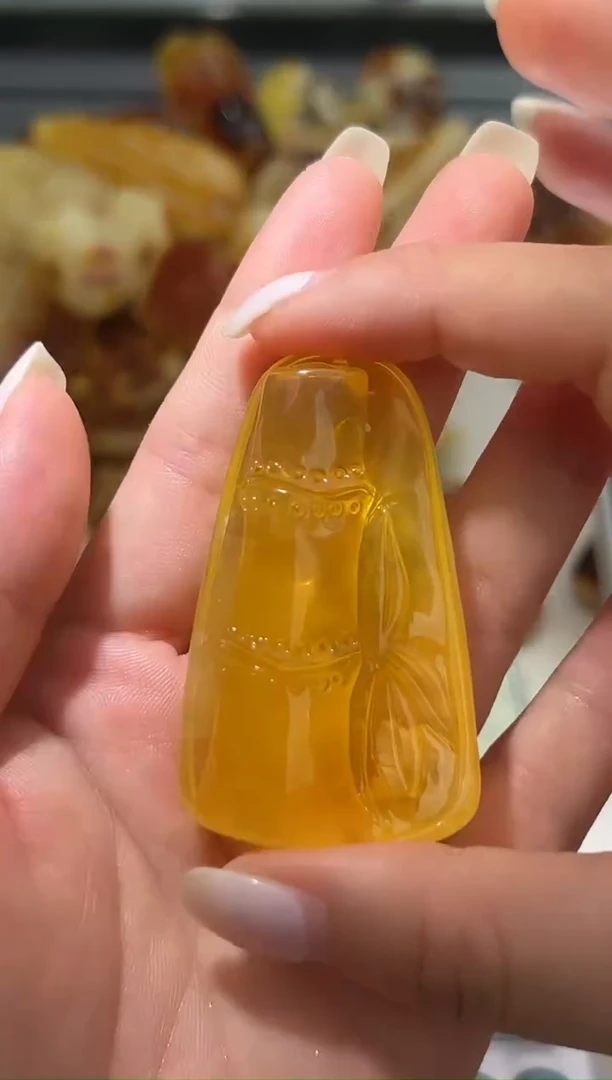 裸石琥珀未镶嵌琥珀蜜蜡吊坠