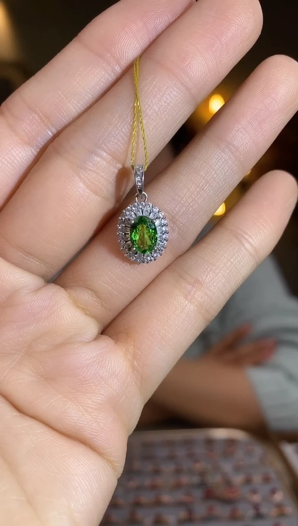 银S925镶嵌颈饰石榴石颈饰