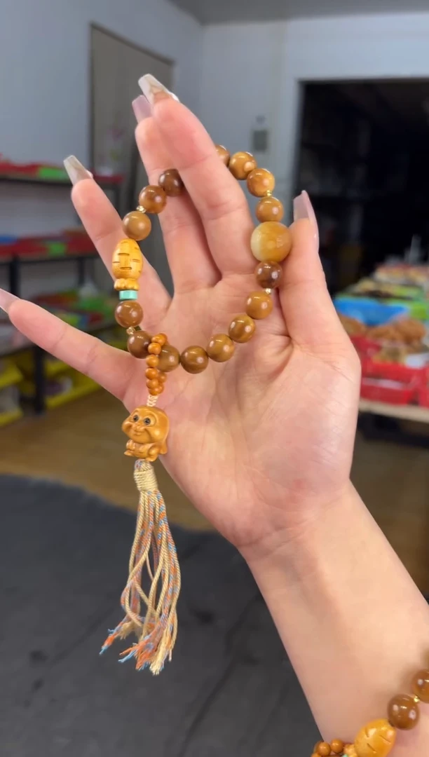 【闪购商品】库克吊坠 1.0库克兔兔单圈手持