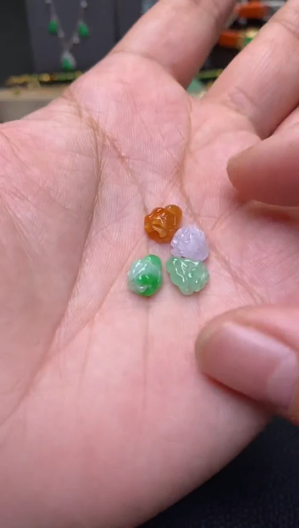 翡翠18K金镶嵌颈饰净货39724