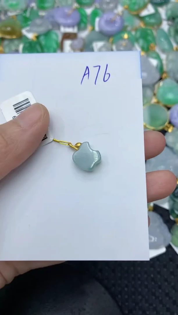 【闪购商品】翡翠颈饰18K金镶嵌11111111111