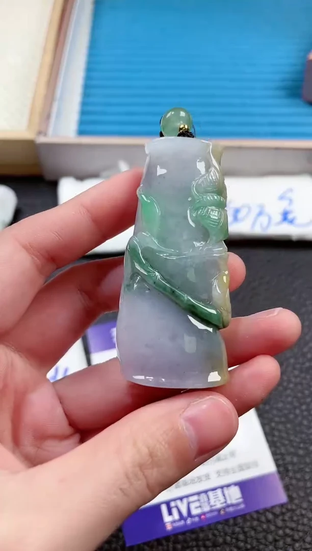 【闪购商品】翡翠颈饰未镶嵌00005704