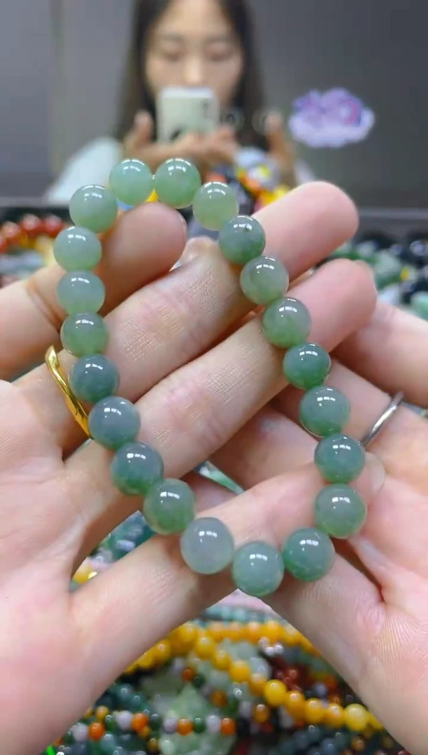 翡翠未镶嵌颈饰8MM/S/翡翠A货，一件也A是批发价